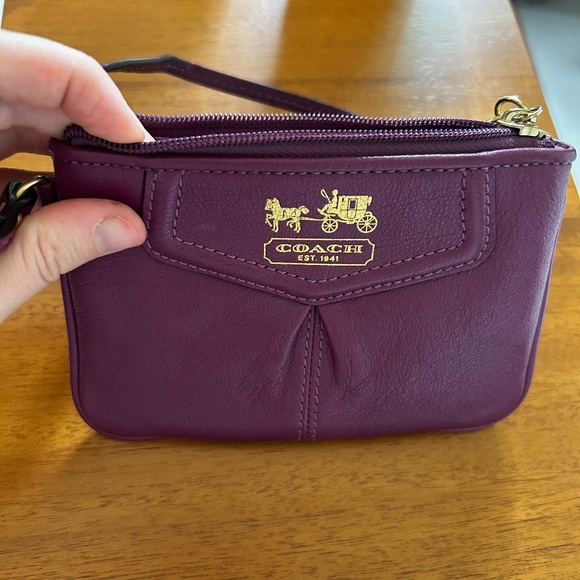 Coach wristlet - Picture 1 of 3